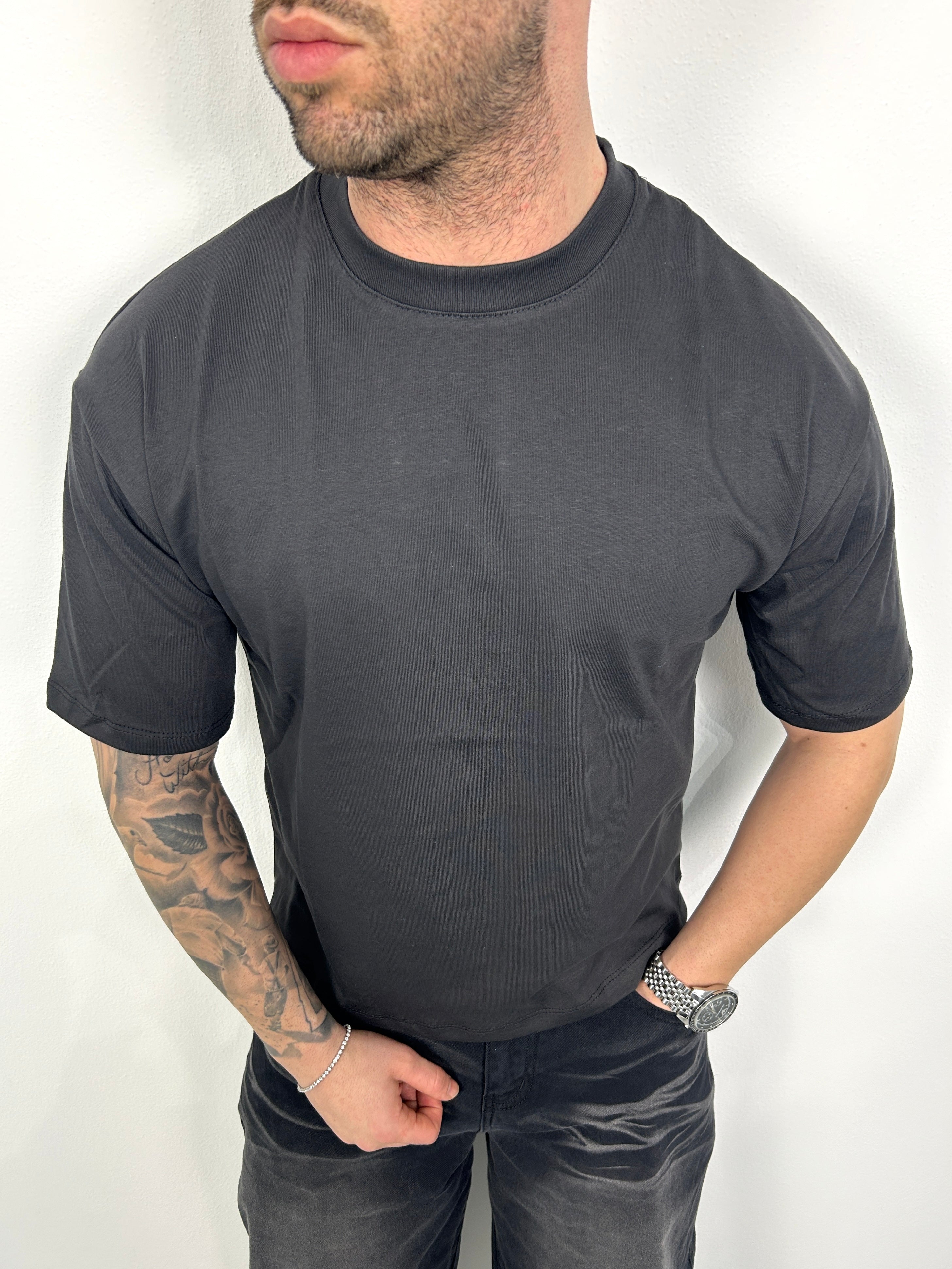 T-SHIRT BASIC OVER