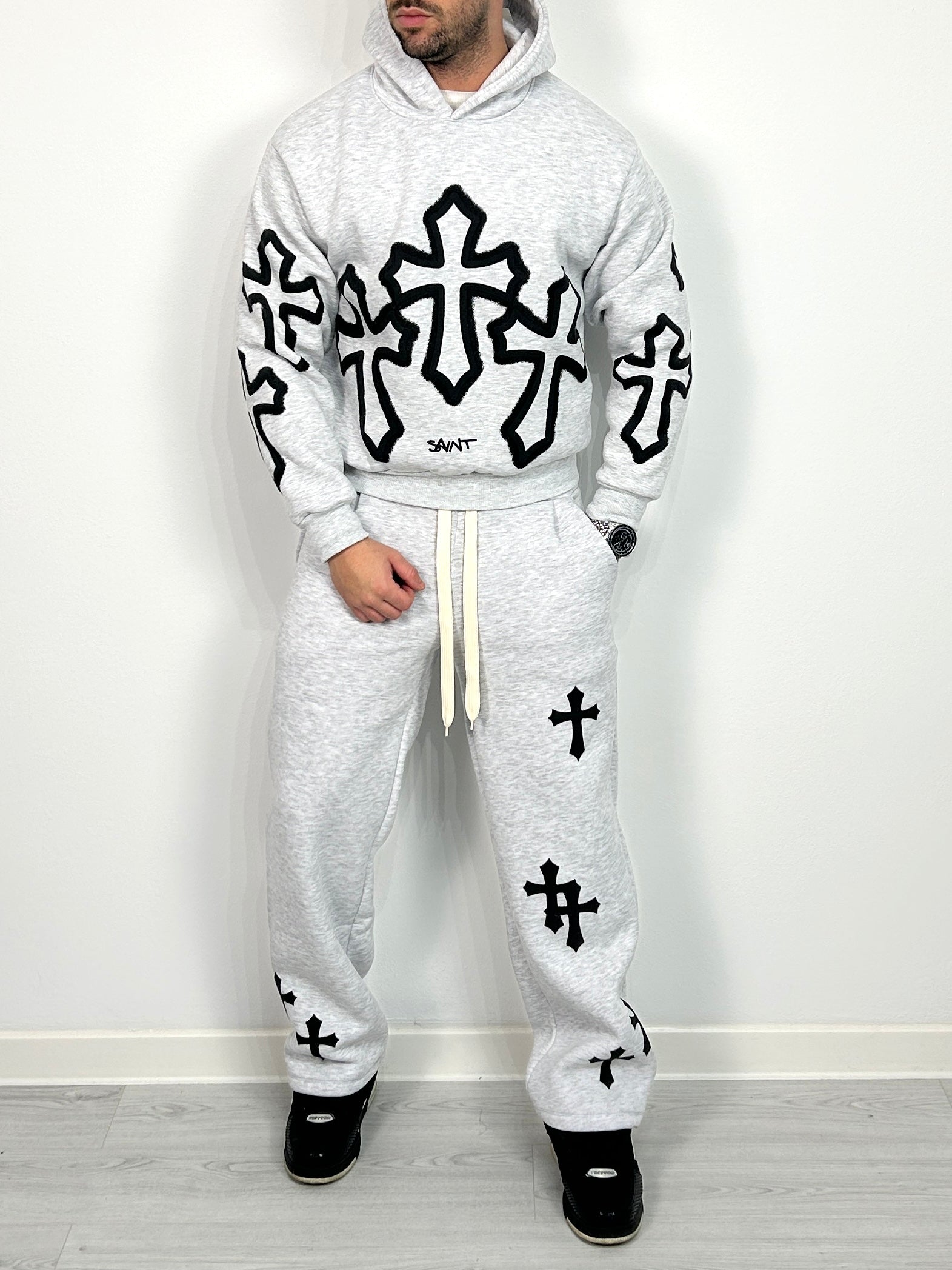 TRACKSUIT SAINT