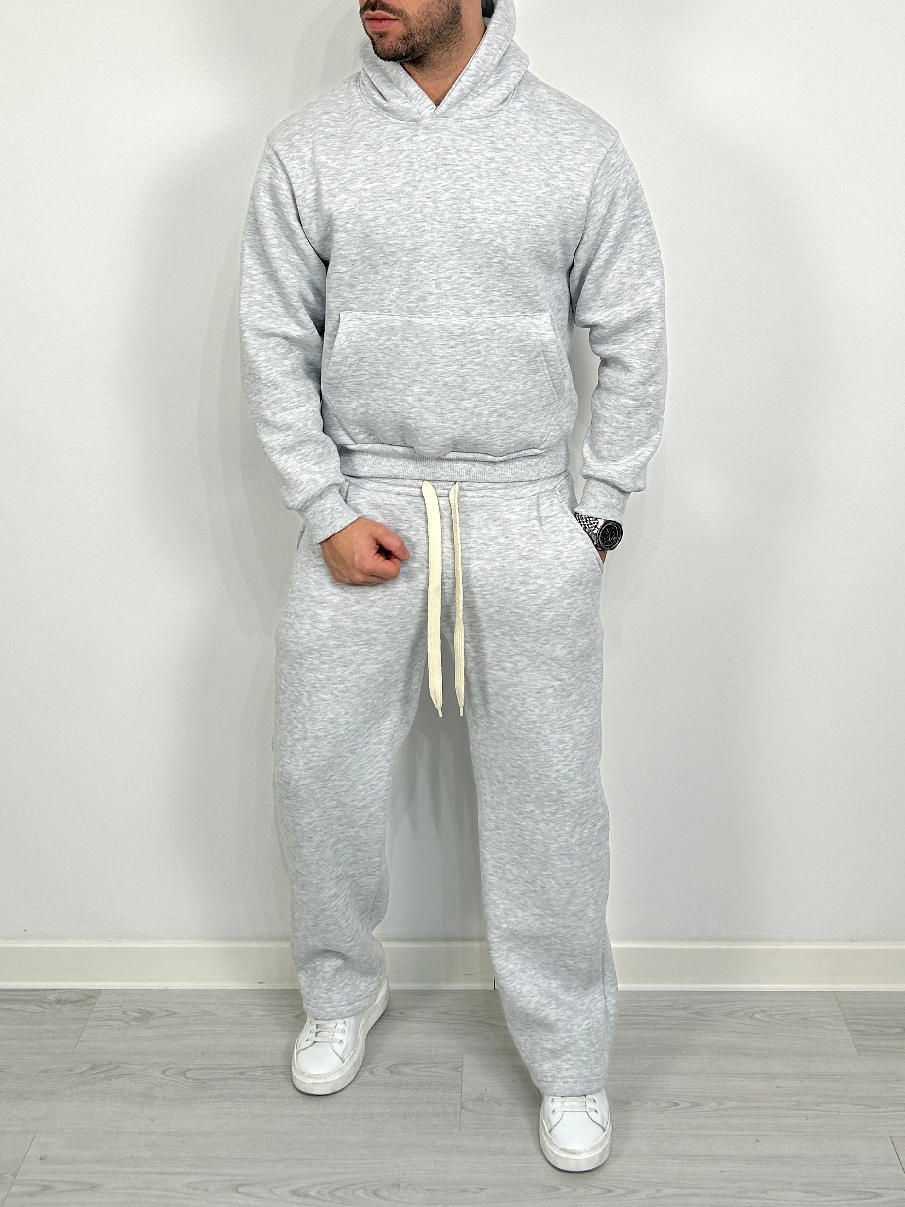 TRACKSUIT LONDON Fondo Ampio