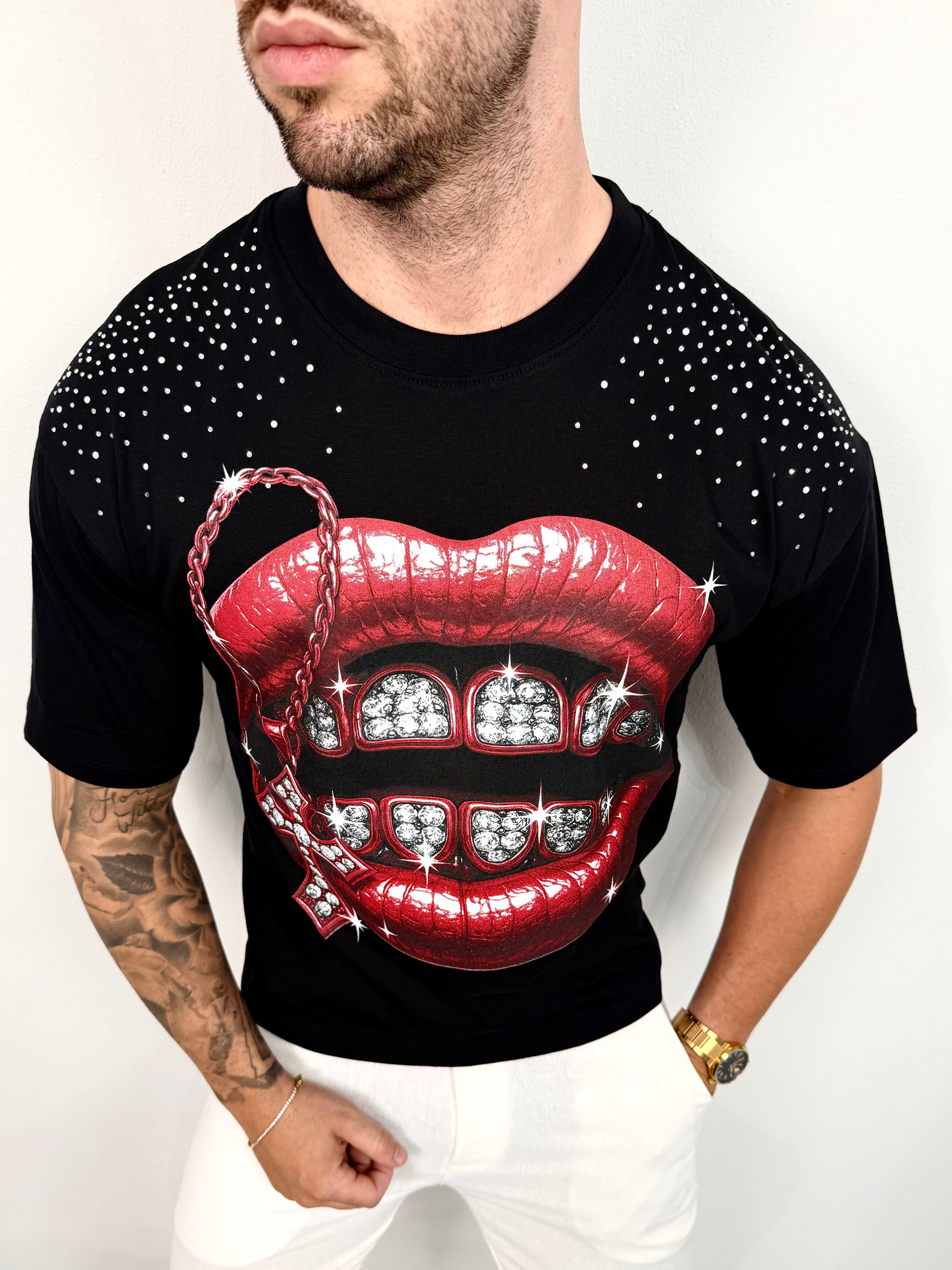 T-SHIRT JAIL