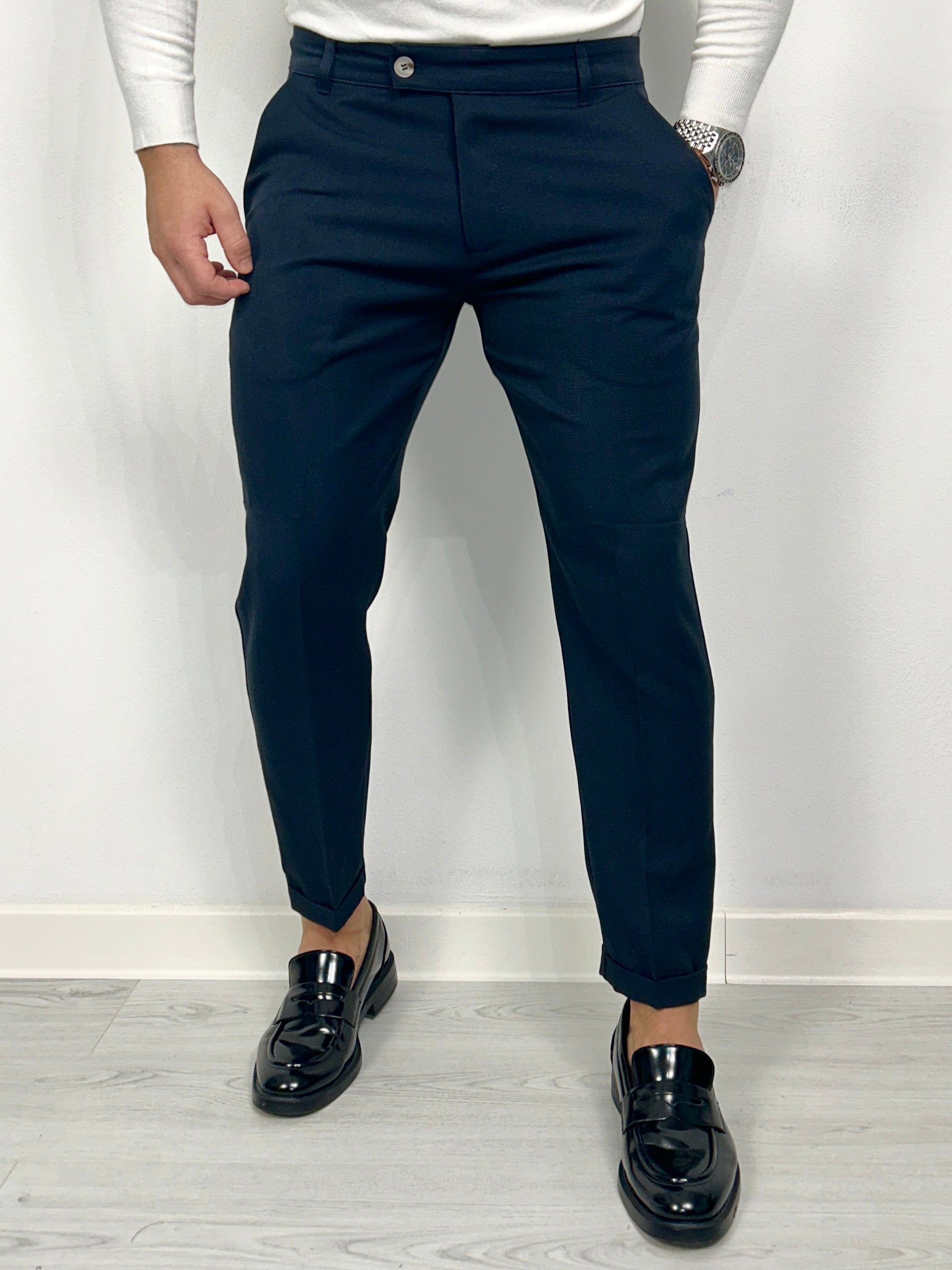 PANTA CAPRI ALEJANDRO TASCHE POSTERIORI