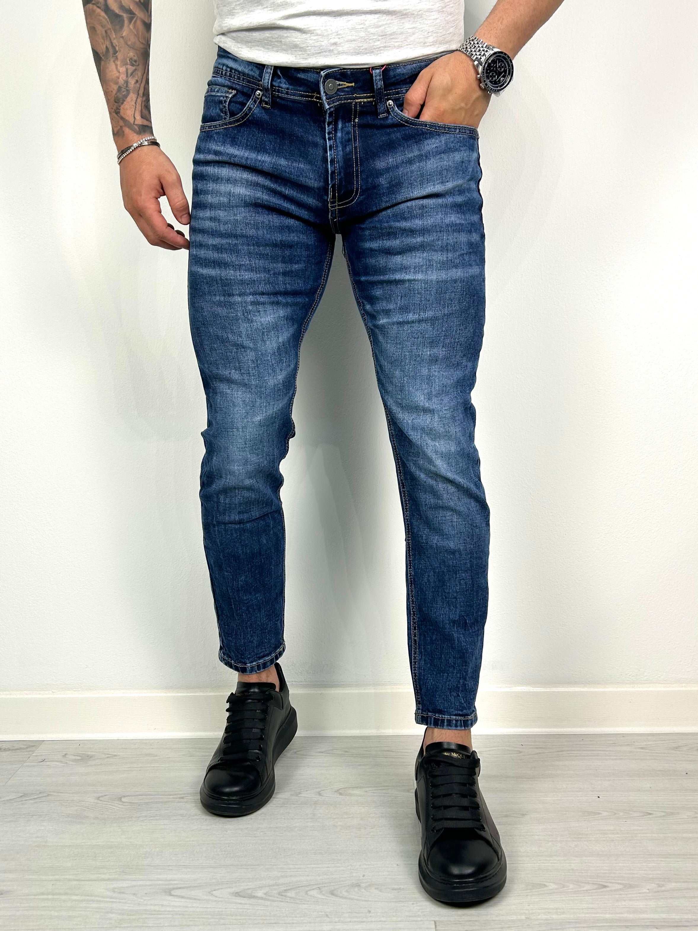 DENIM AARON