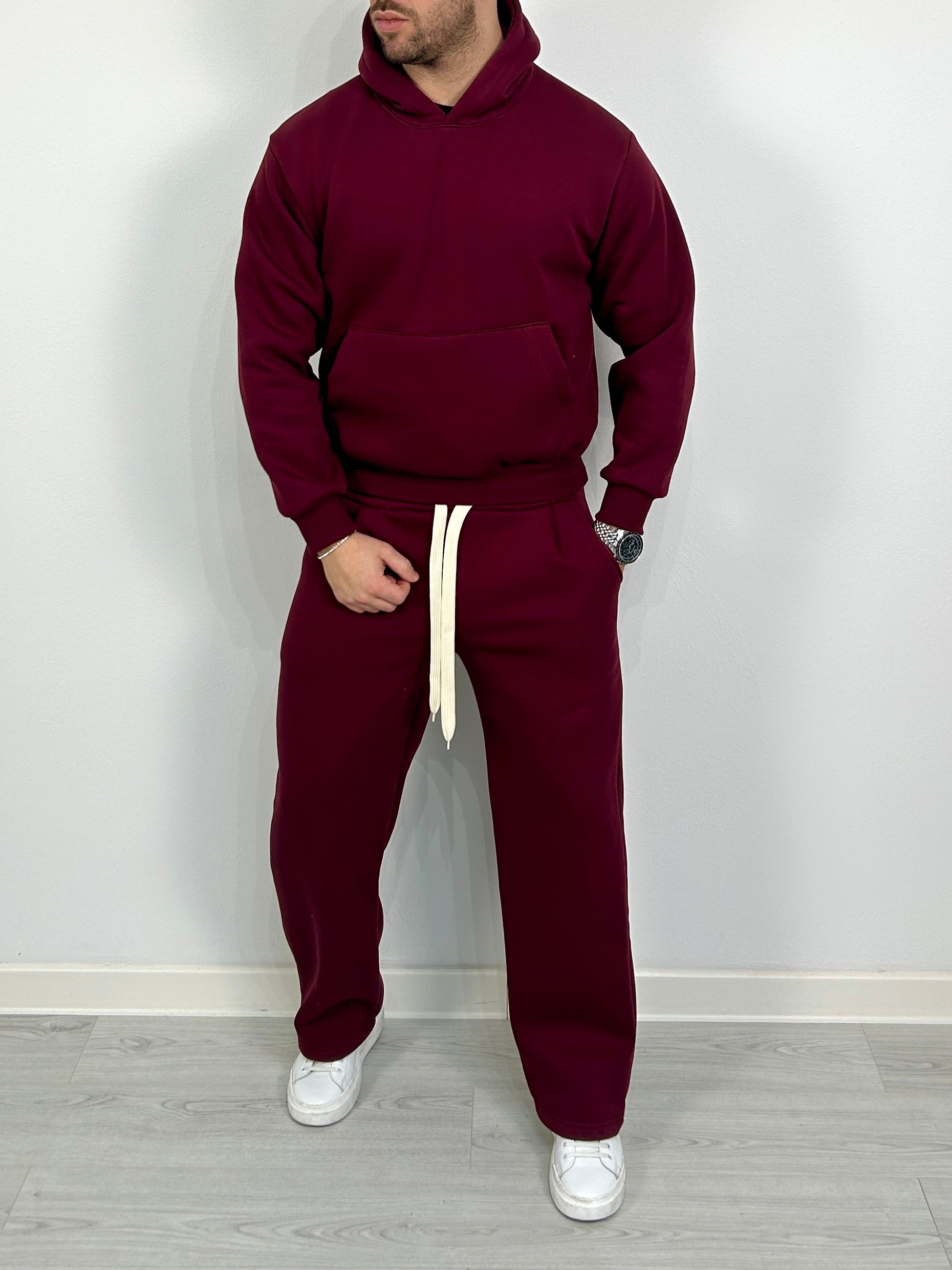 TRACKSUIT LONDON Fondo Ampio