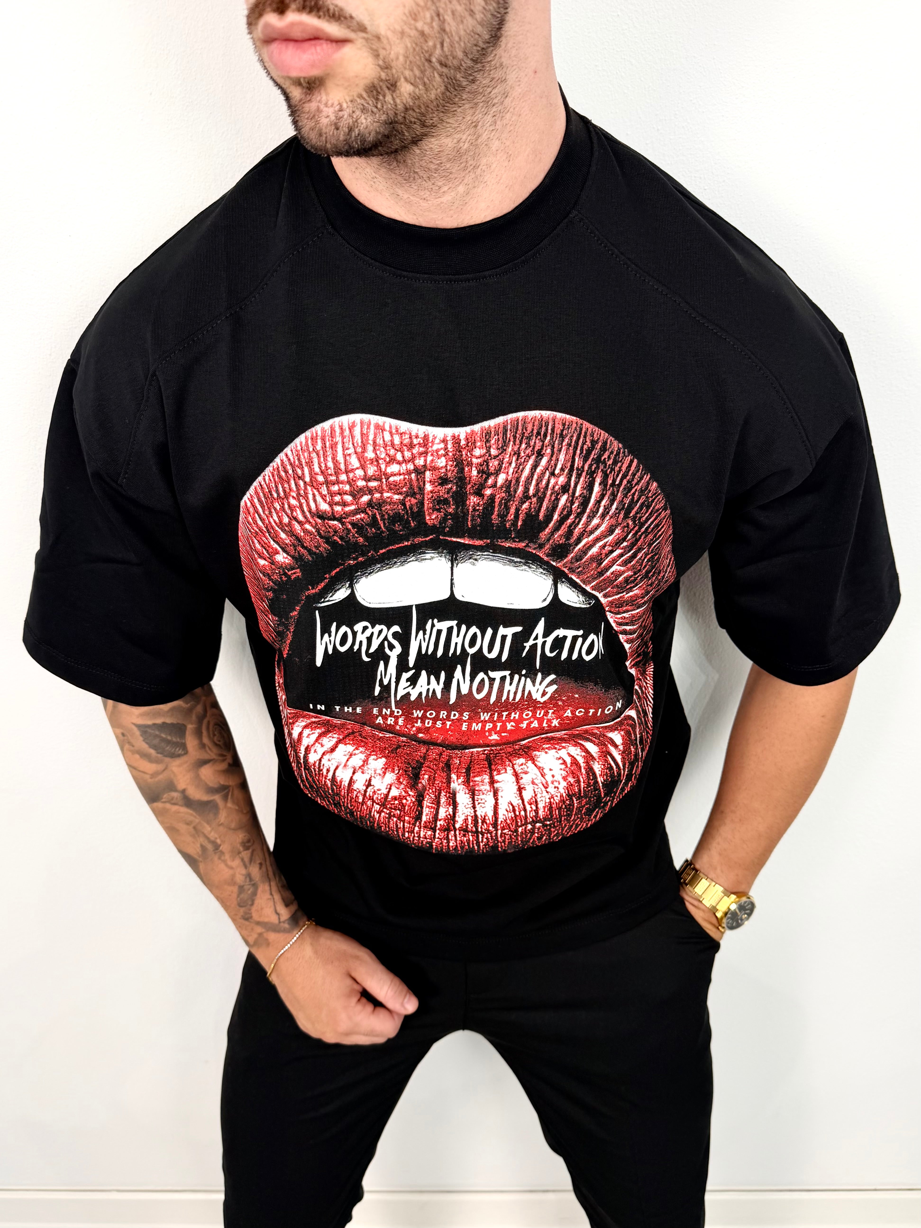 T-SHIRT TONGUE BLACK