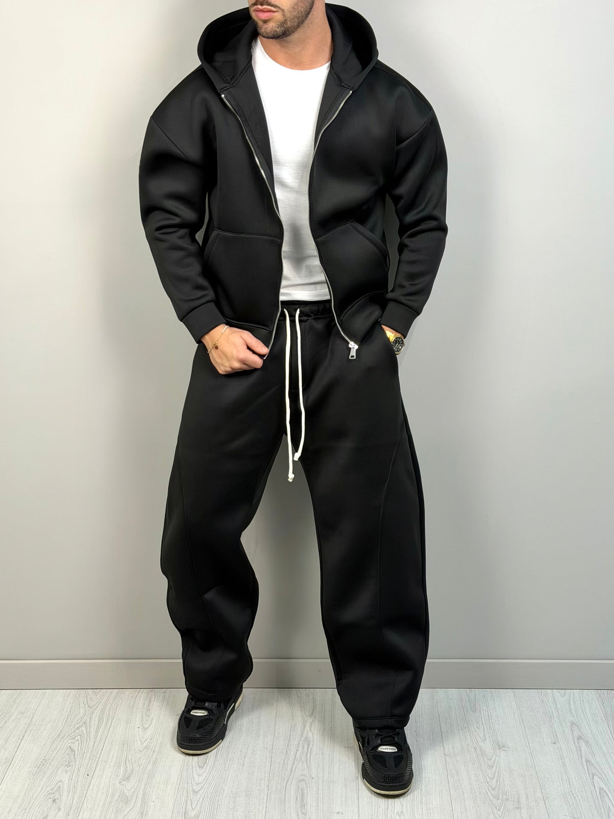 TRACKSUIT BALLOON