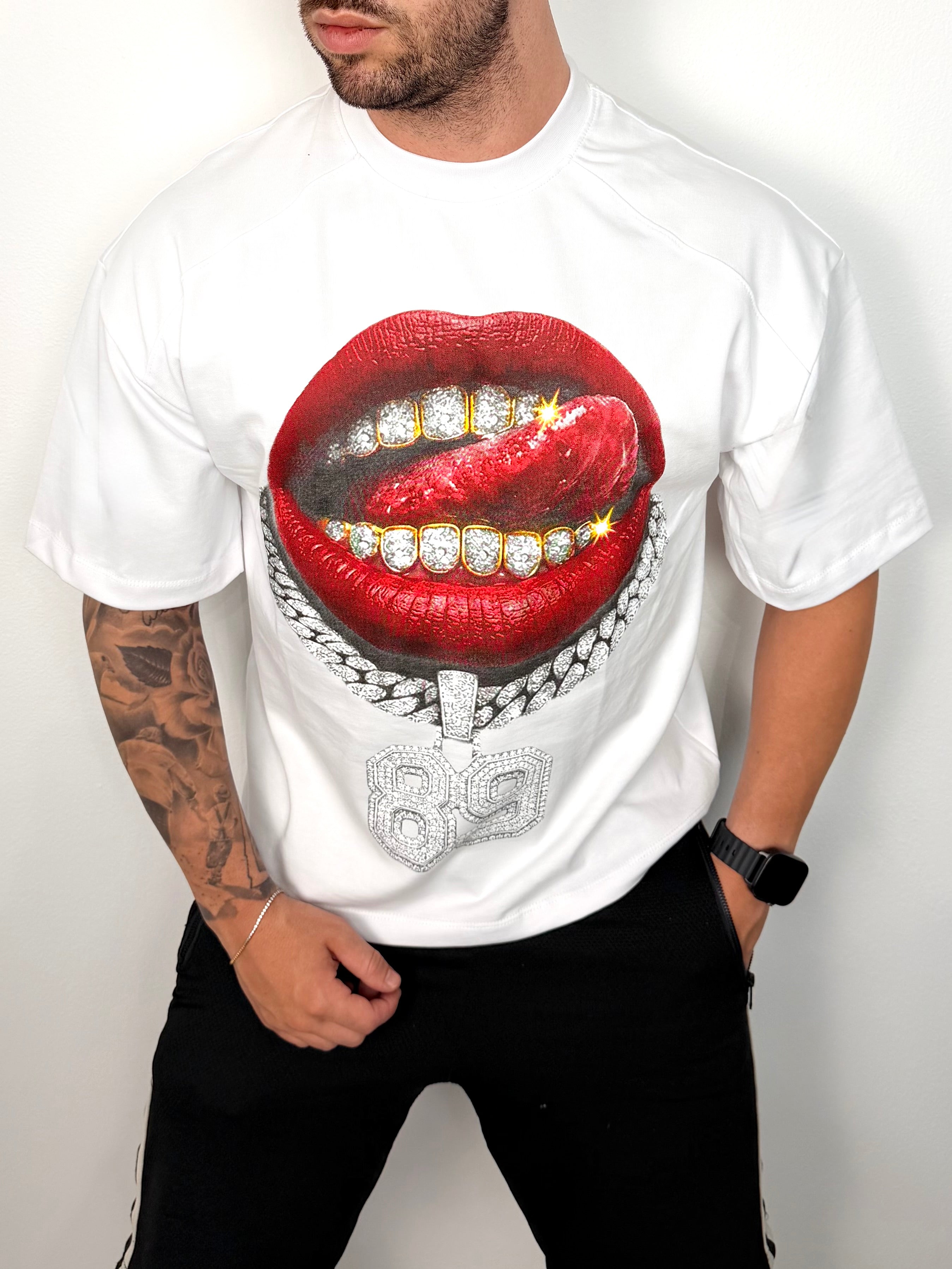 T-SHIRT MOUTH